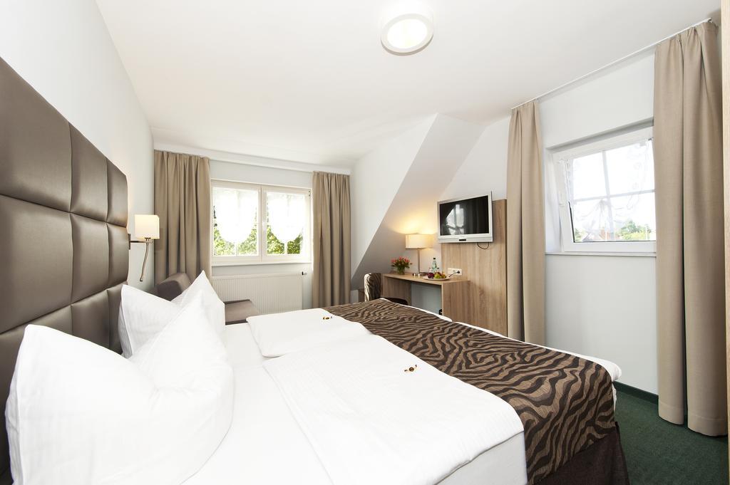 Landhotel Zum Erbgericht Stolpen Esterno foto